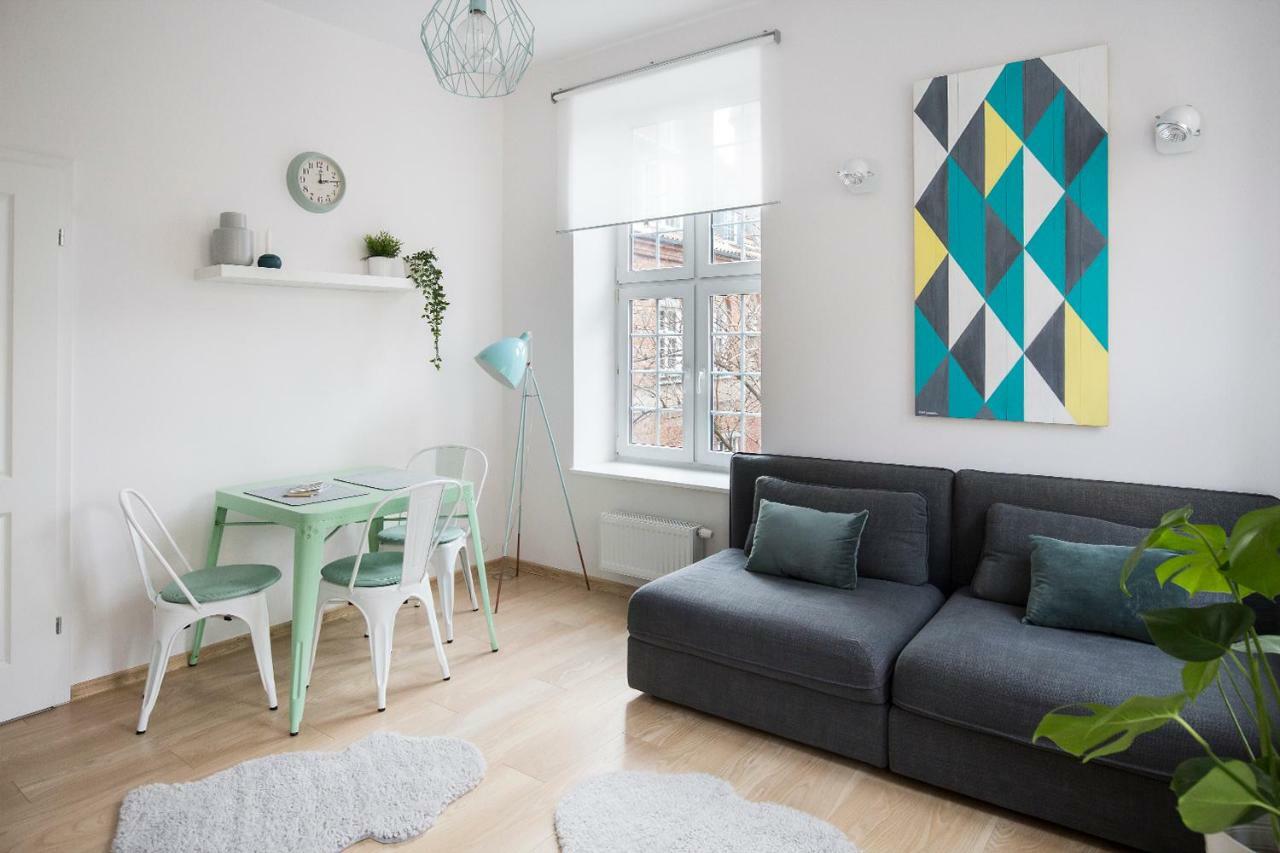 Apartament Mietowy | Chill And The City Apartments Danzica Esterno foto